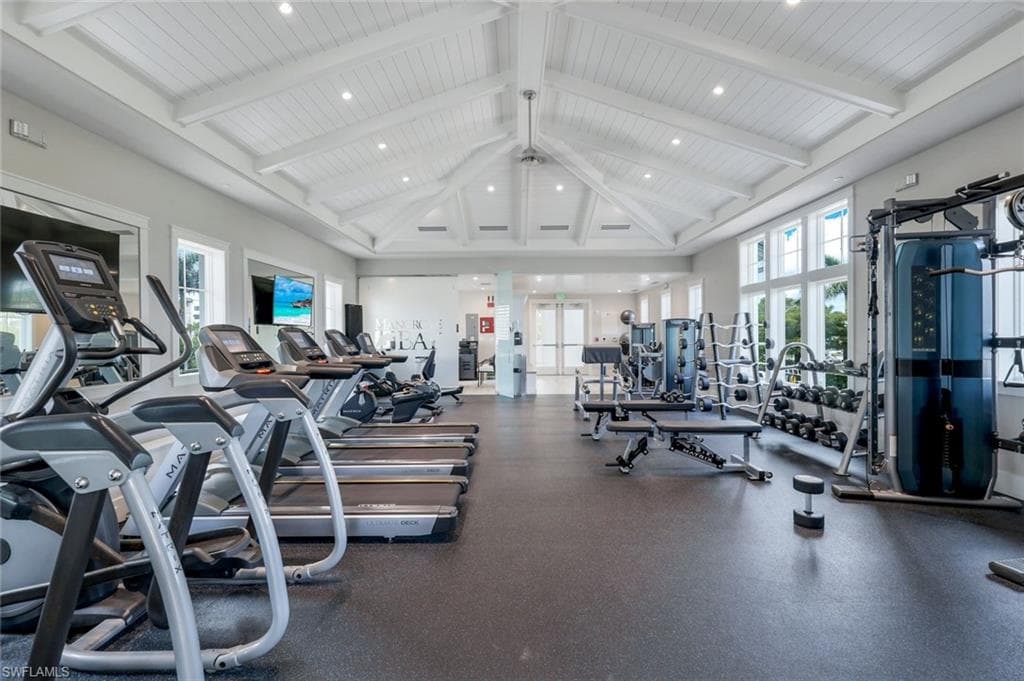 1463 2nd AVE S, NAPLES FL 34102-35