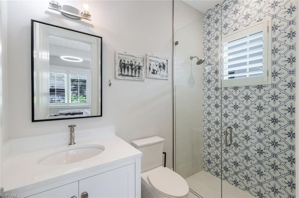 1463 2nd AVE S, NAPLES FL 34102-19