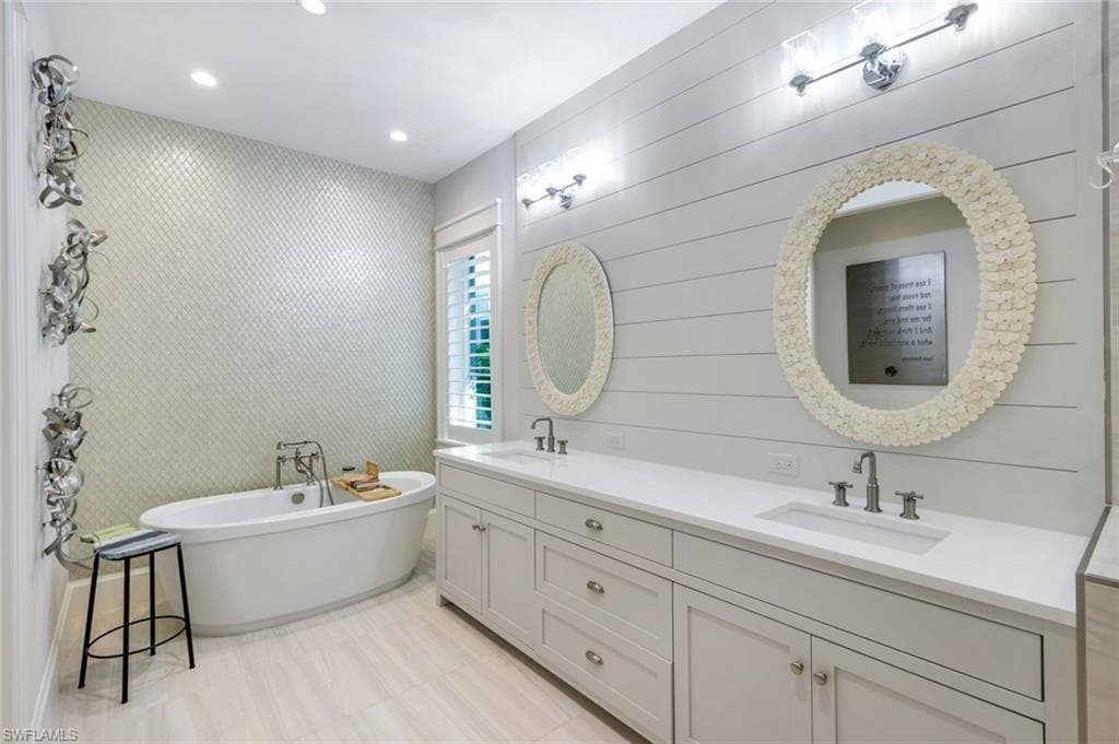 1463 2nd AVE S, NAPLES FL 34102-14