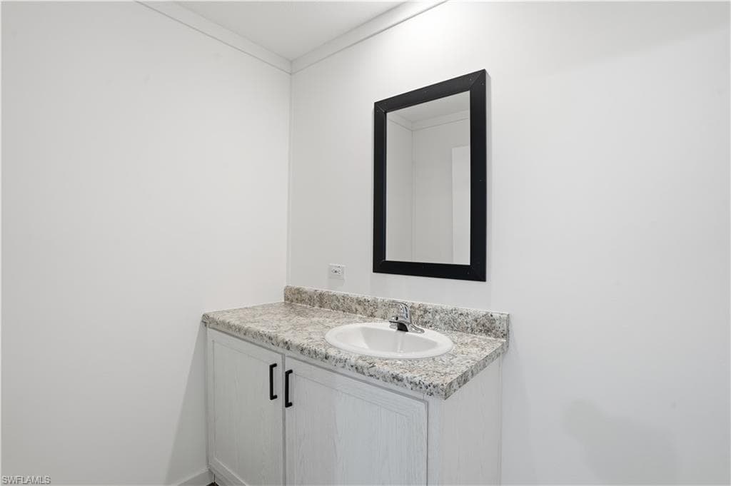 7 Birch BLVD, FORT MYERS FL 33908-10