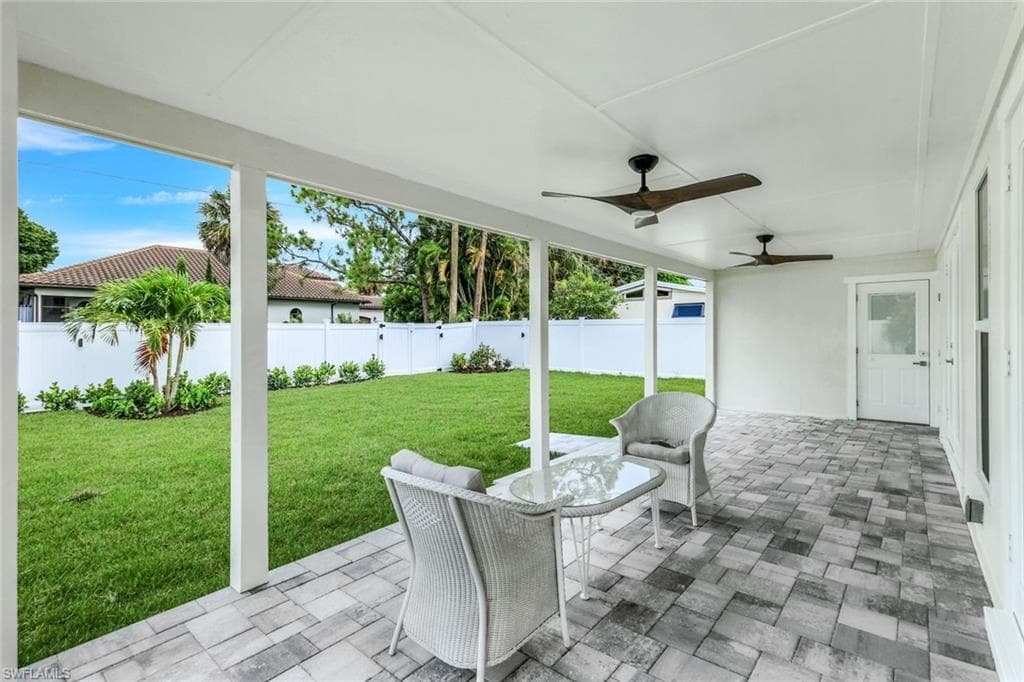 975 22nd AVE N, NAPLES FL 34103-22