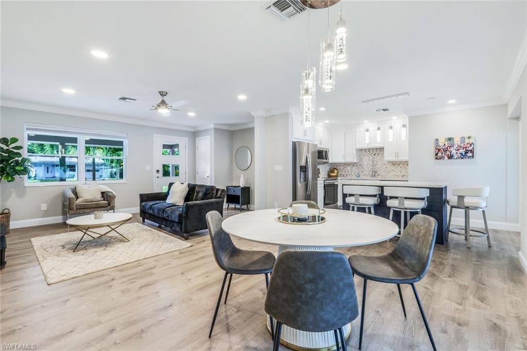 975 22nd AVE N, NAPLES FL 34103-12