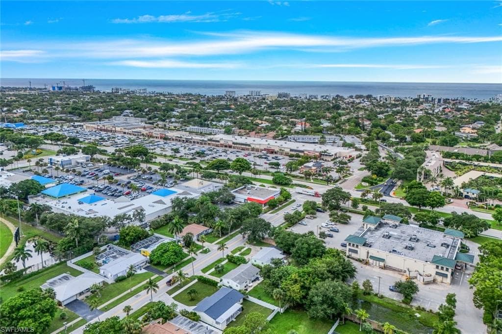 975 22nd AVE N, NAPLES FL 34103-29