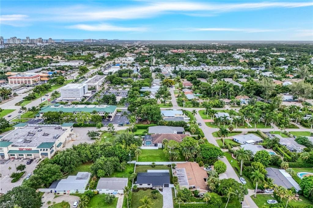 975 22nd AVE N, NAPLES FL 34103-33