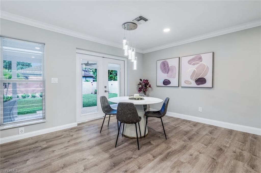 975 22nd AVE N, NAPLES FL 34103-13