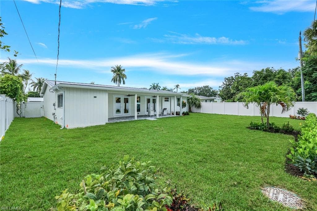 975 22nd AVE N, NAPLES FL 34103-24