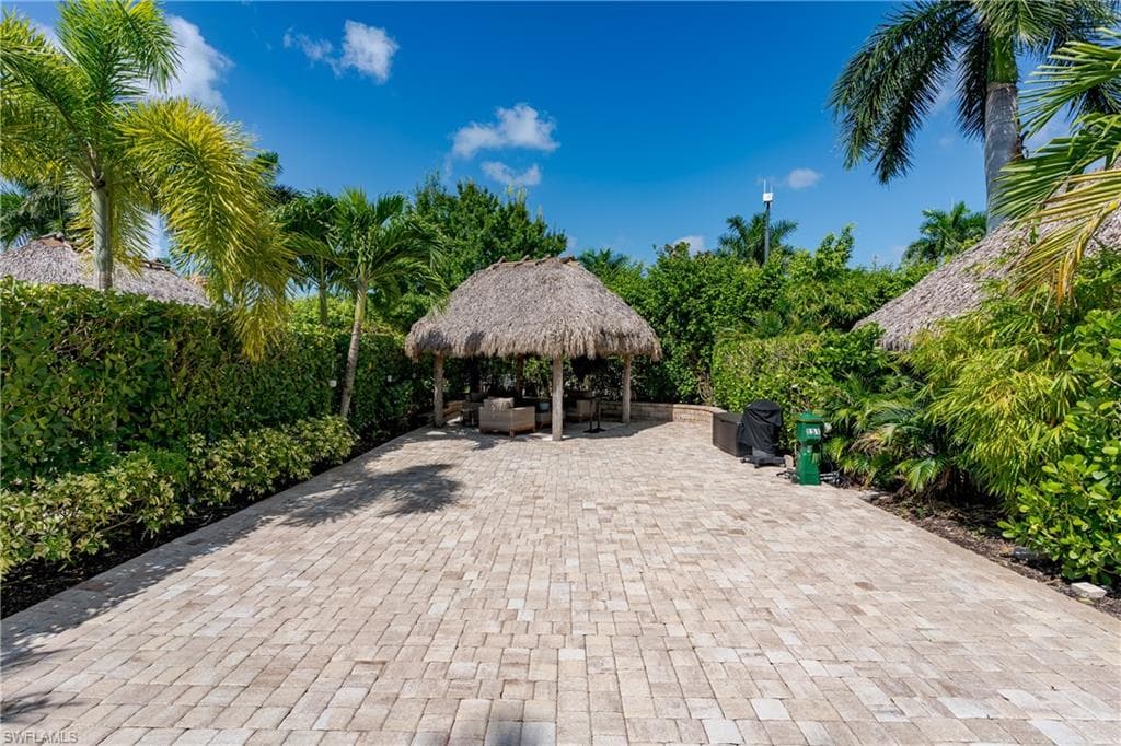 13565 Snapper LN, NAPLES FL 34114-22