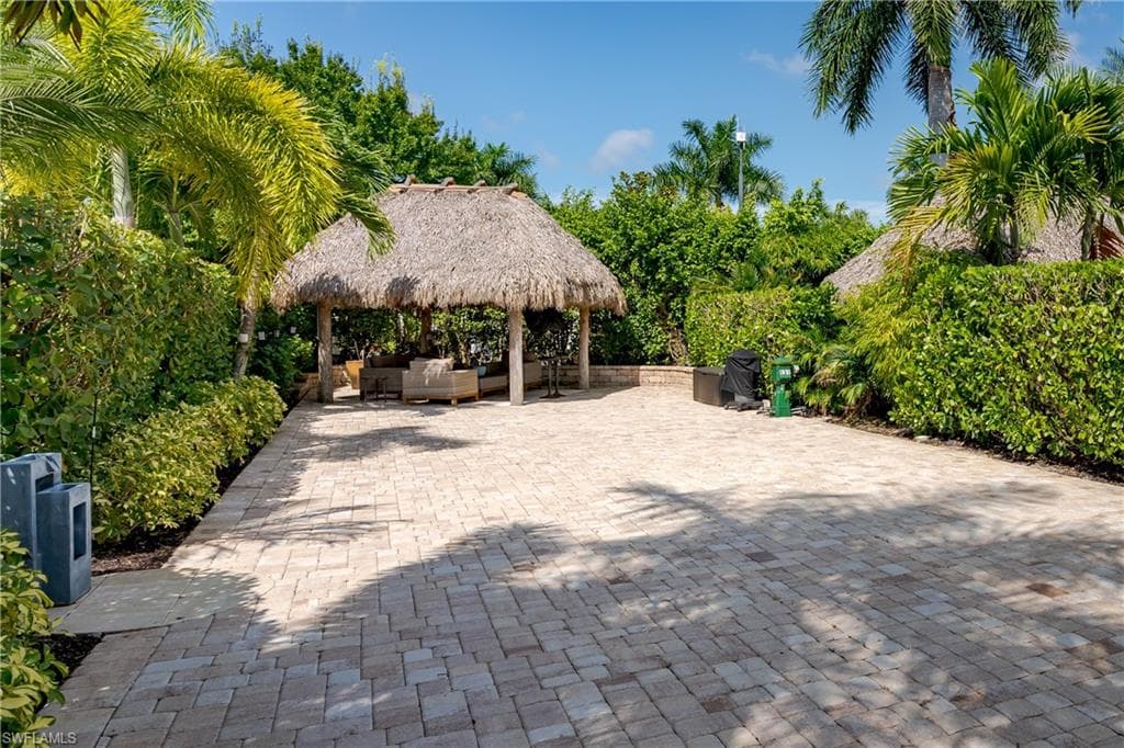 13565 Snapper LN, NAPLES FL 34114-21