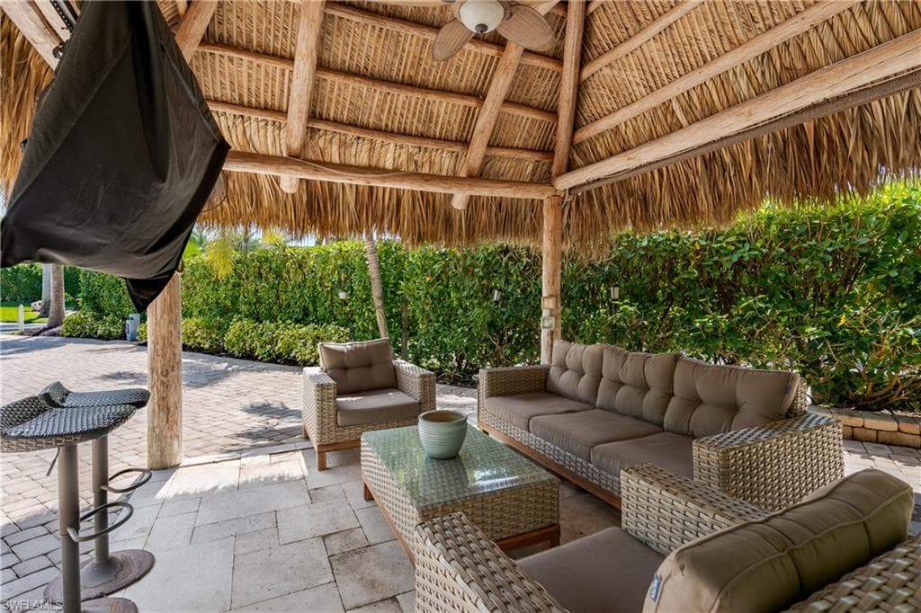 13565 Snapper LN, NAPLES FL 34114-2