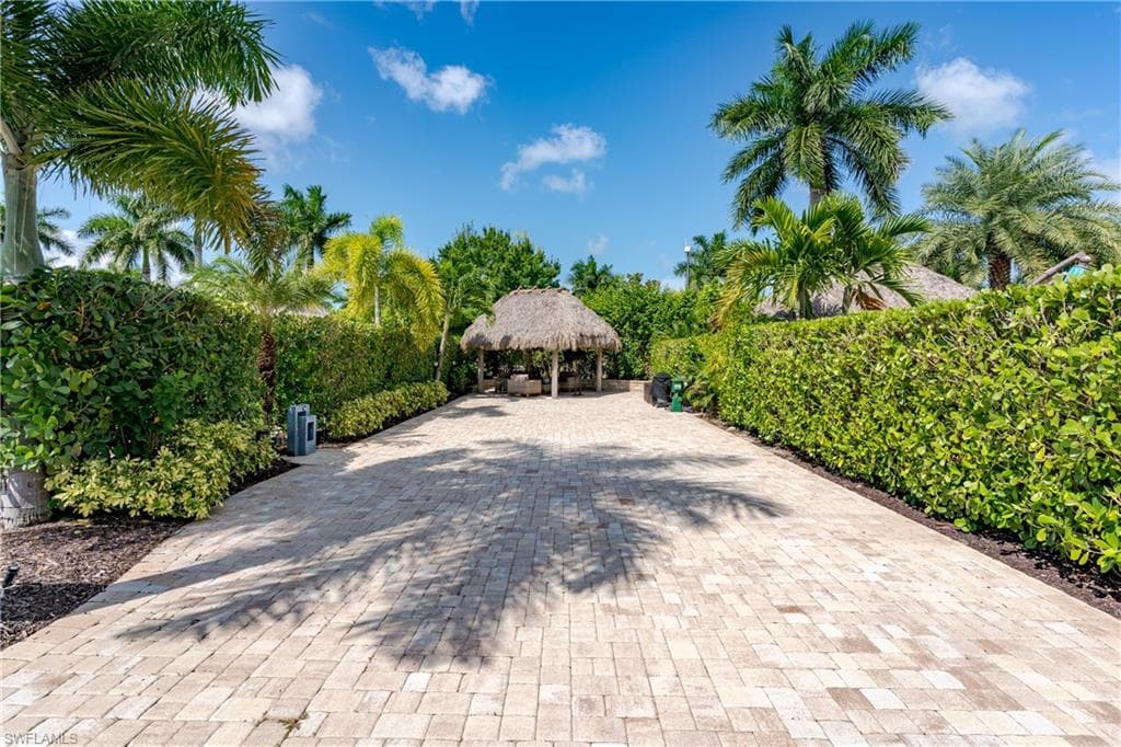 13565 Snapper LN, NAPLES FL 34114-29