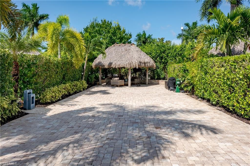 13565 Snapper LN, NAPLES FL 34114-30