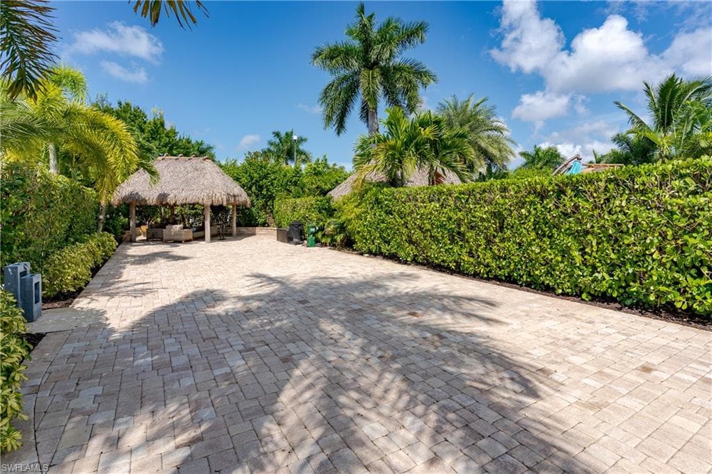 13565 Snapper LN, NAPLES FL 34114-20