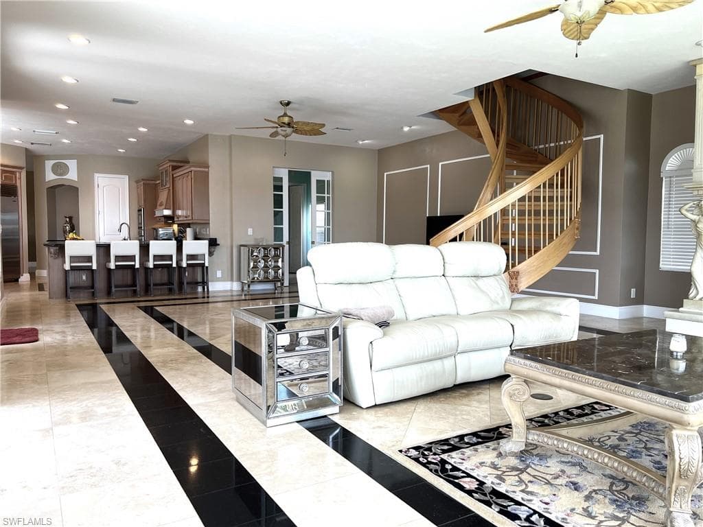 5460 Harborage DR, FORT MYERS FL 33908-26