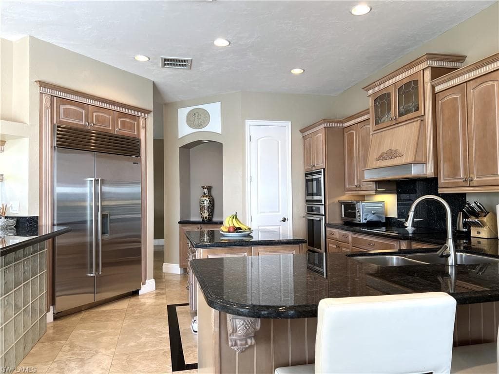 5460 Harborage DR, FORT MYERS FL 33908-23
