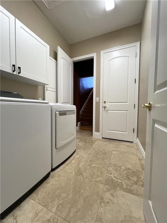 5460 Harborage DR, FORT MYERS FL 33908-43