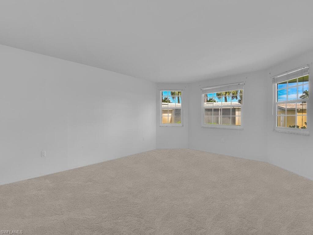 36 Lanai CIR # 36, NAPLES FL 34112-18