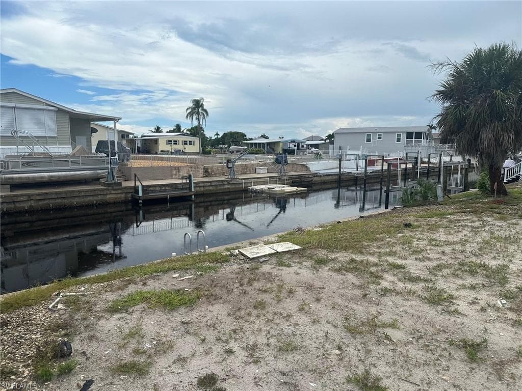 4681 Lahaina LN, BONITA SPRINGS FL 34134-3