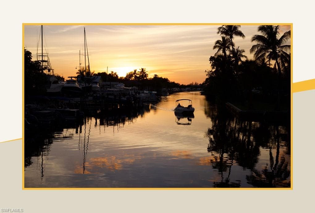 3736 Grove CIR, NAPLES FL 34112-14