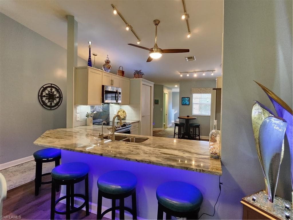 524 Lake Louise CIR # 504, NAPLES FL 34110-13