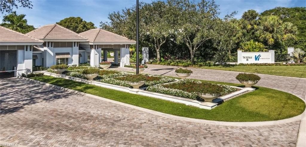 524 Lake Louise CIR # 504, NAPLES FL 34110-40