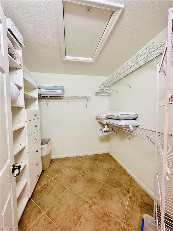 16152 Parque LN-22