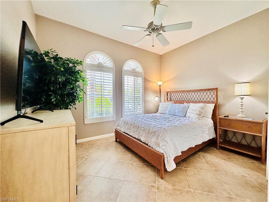 16152 Parque LN-26