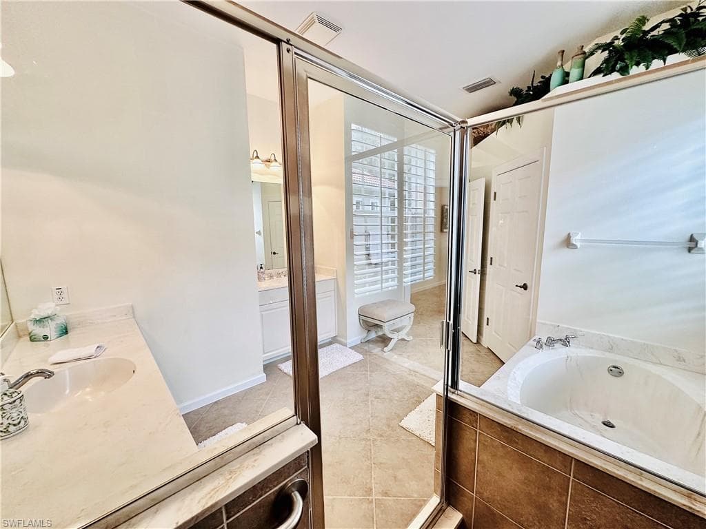 16152 Parque LN-18