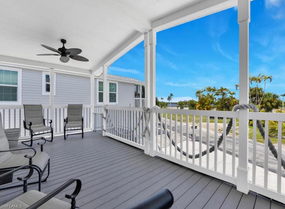 54 Oyster Bay LN, FORT MYERS BEACH FL 33931-15