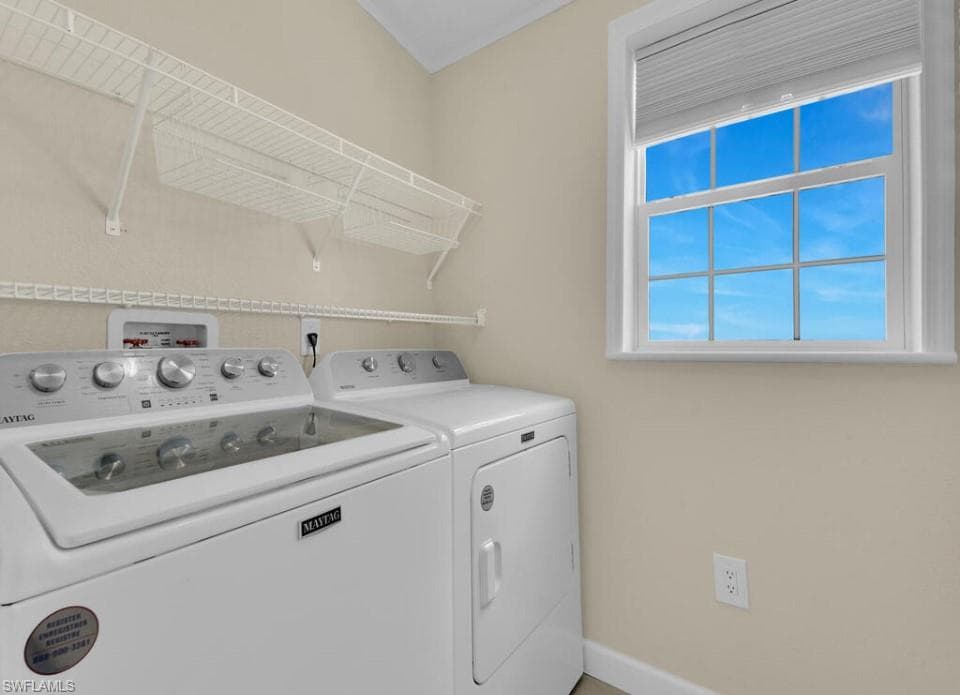 54 Oyster Bay LN, FORT MYERS BEACH FL 33931-13