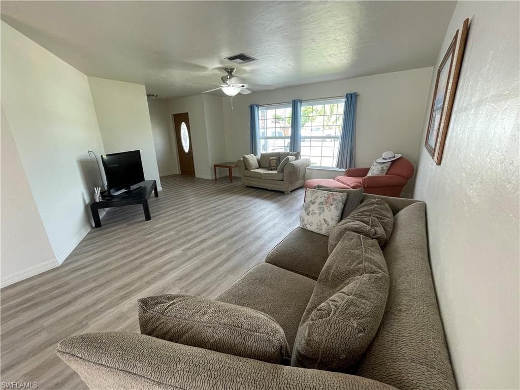 27286 High Seas LN, BONITA SPRINGS FL 34135-8