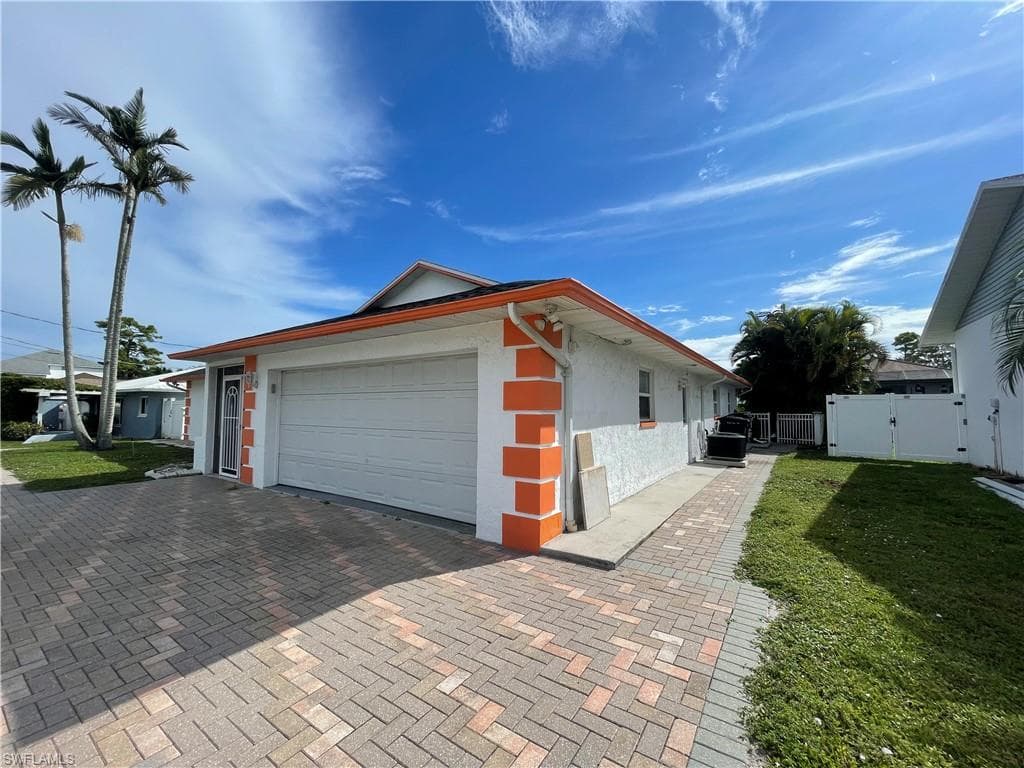 27286 High Seas LN, BONITA SPRINGS FL 34135-13