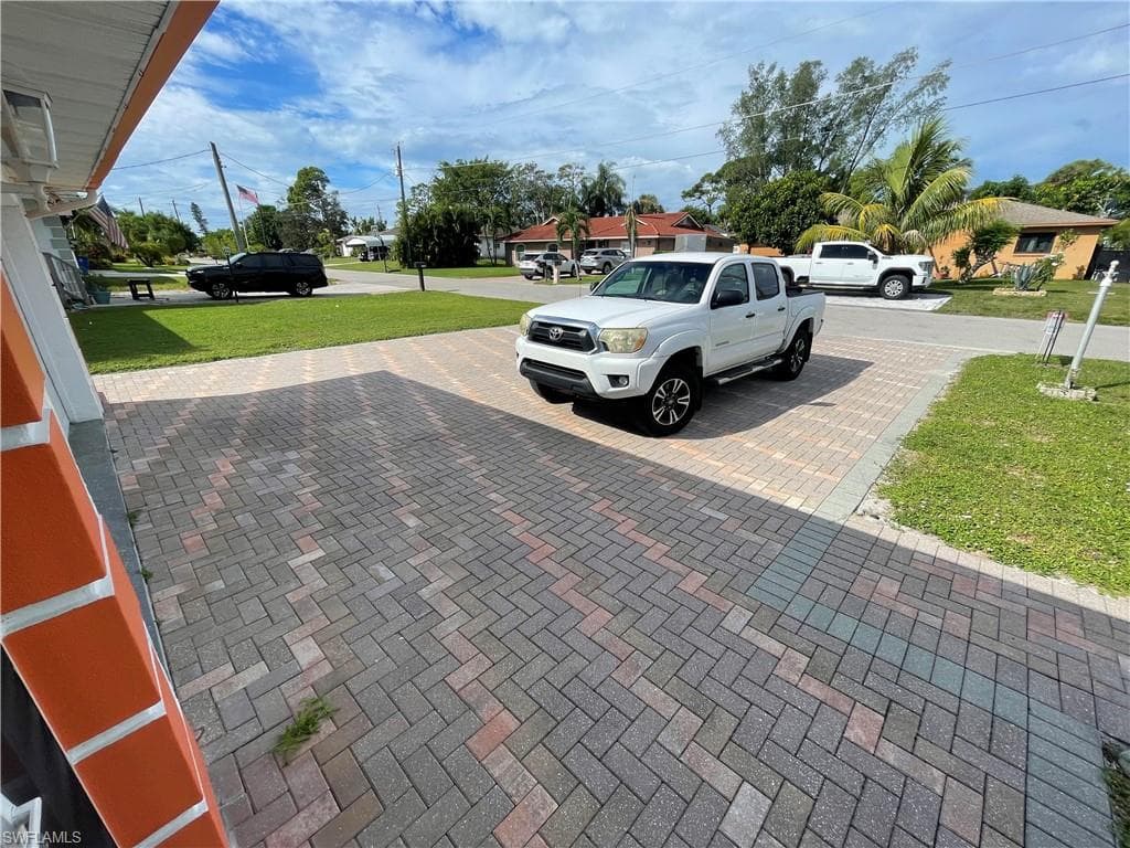 27286 High Seas LN, BONITA SPRINGS FL 34135-17