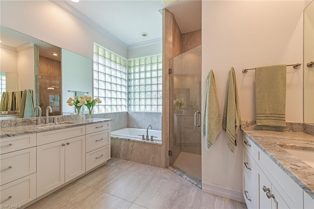 4980 Rustic Oaks CIR, NAPLES FL 34105-8