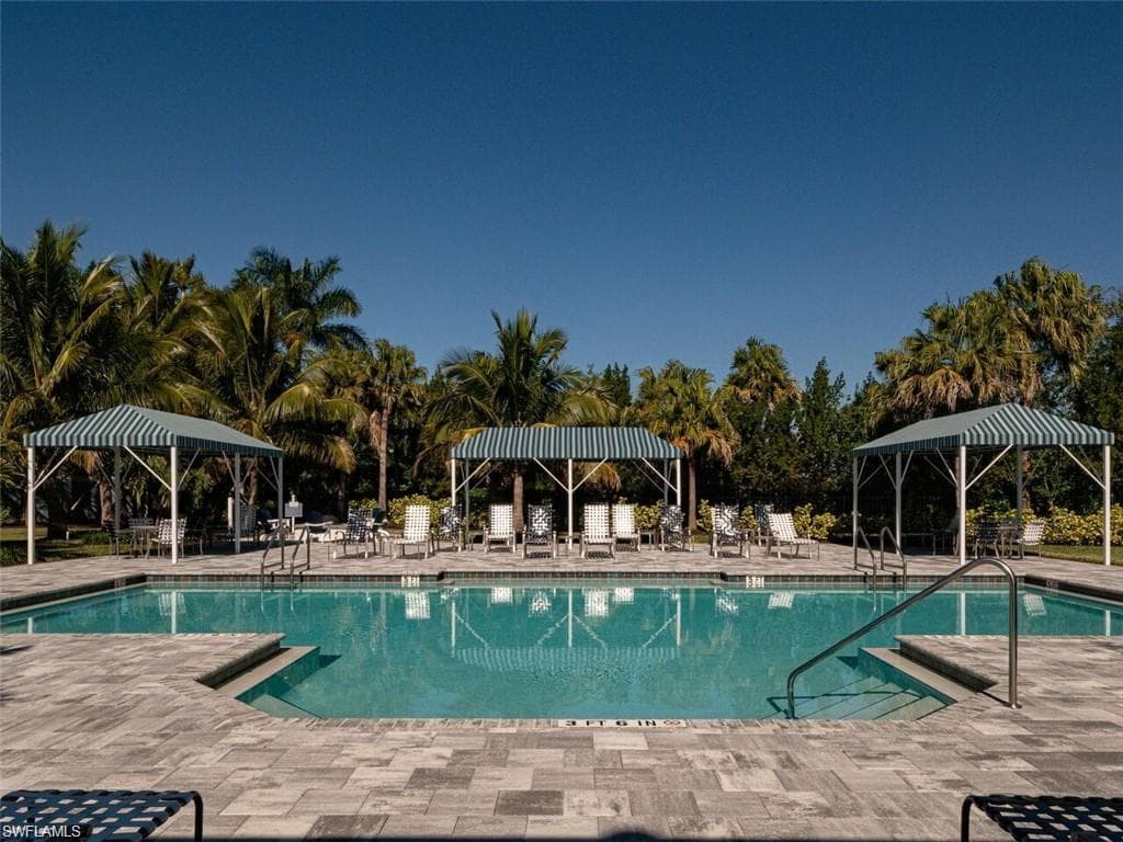 2279 Marquesa CIR, NAPLES FL 34112-20