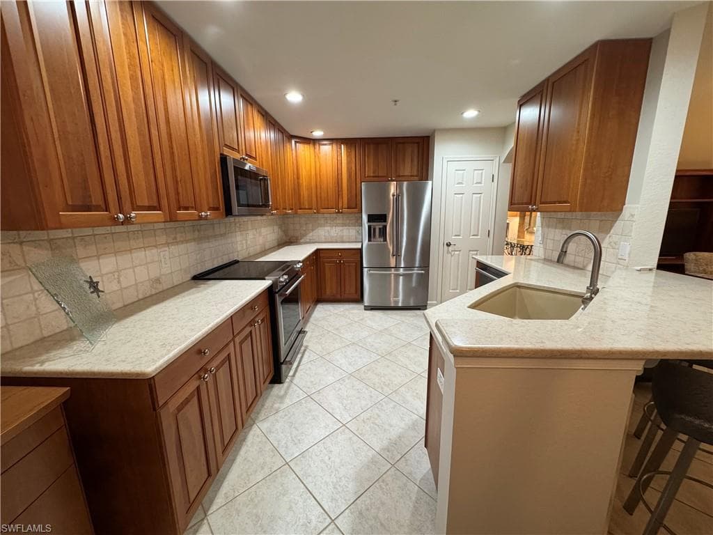 10015 Valiant CT # 102, MIROMAR LAKES FL 33913-5