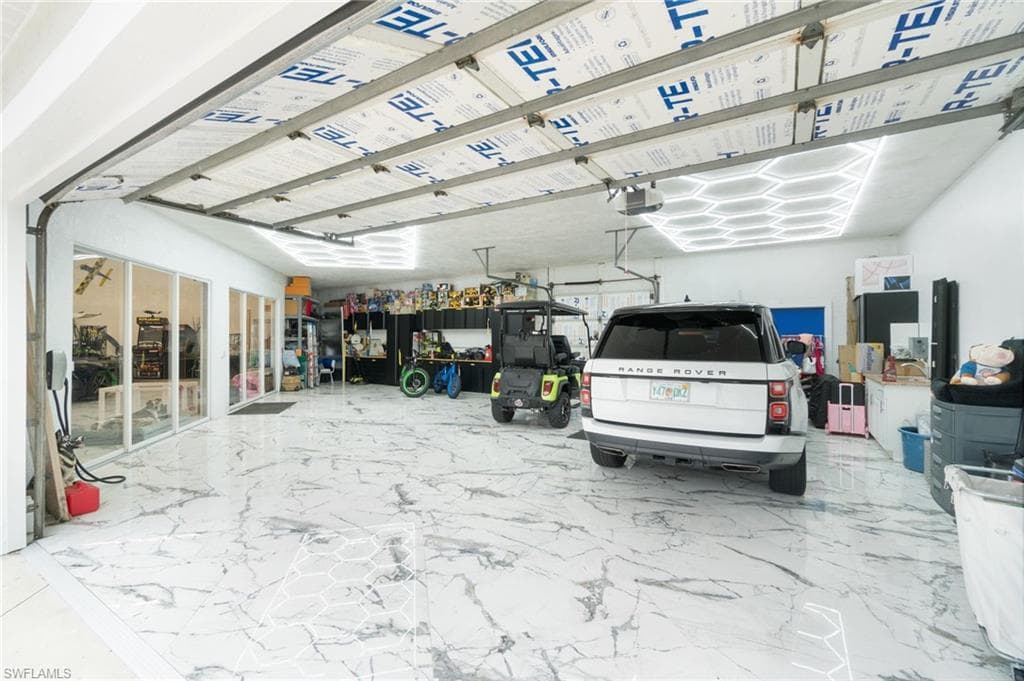 18683 Baseleg AVE, NORTH FORT MYERS FL 33917-6