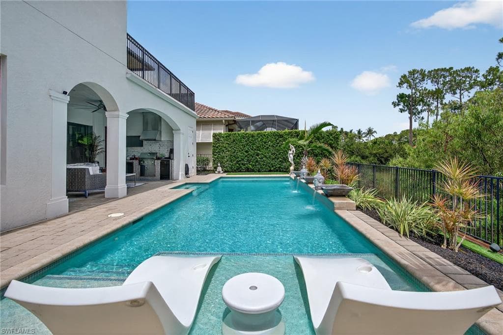 14690 Reserve PL, NAPLES FL 34109-46