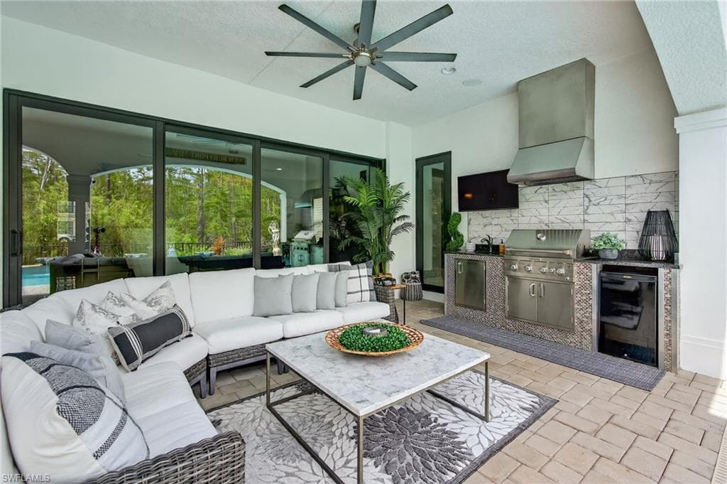 14690 Reserve PL, NAPLES FL 34109-43