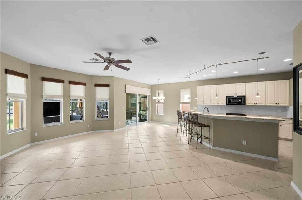 20010 Eagle Glen WAY, ESTERO FL 33928-2