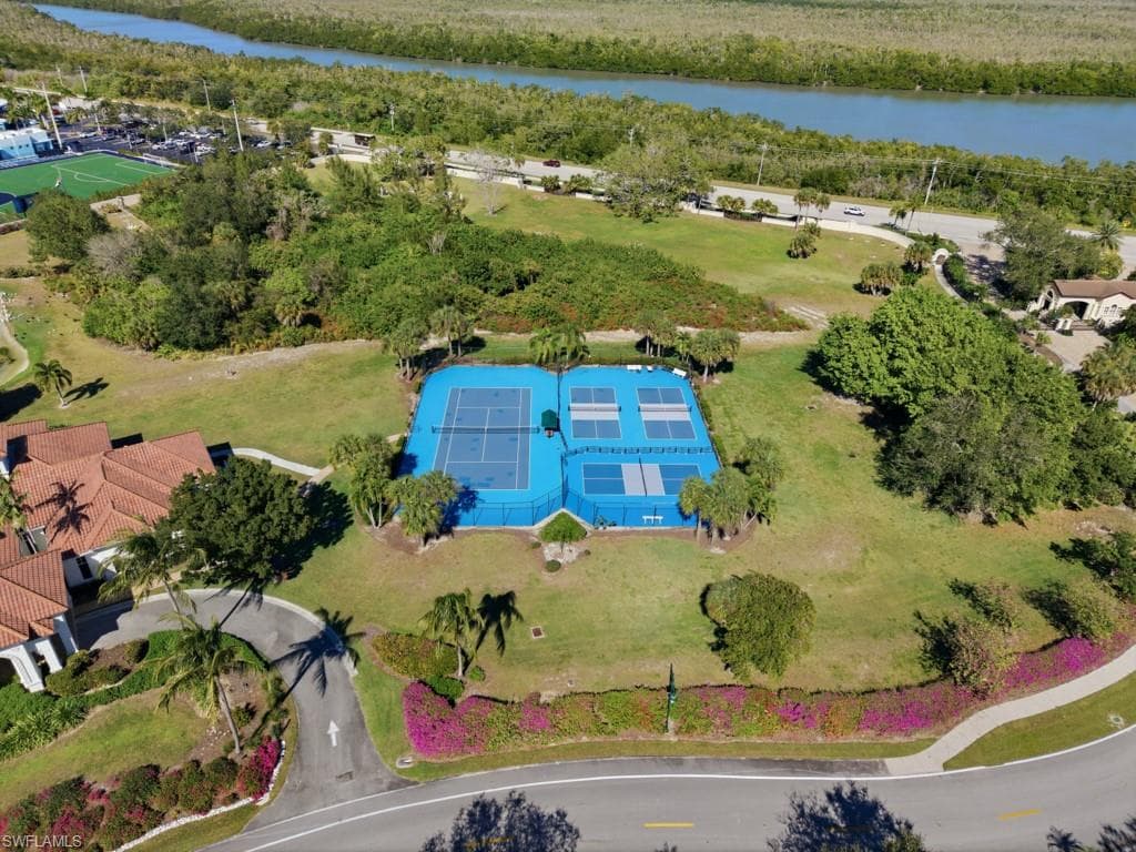 935 Whiskey Creek DR, MARCO ISLAND FL 34145-5