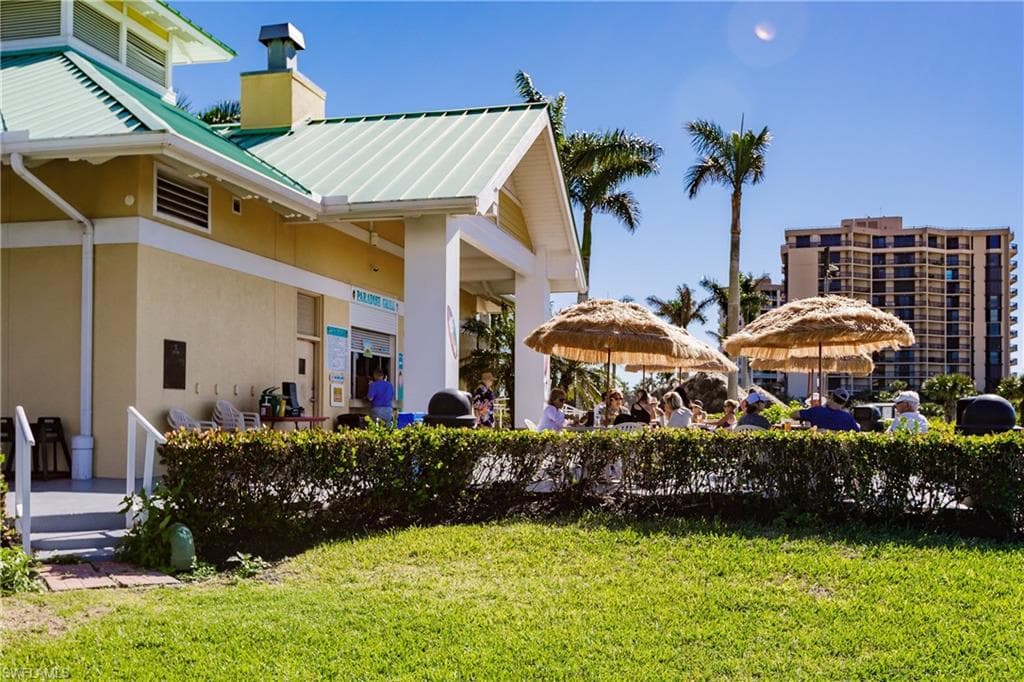 935 Whiskey Creek DR, MARCO ISLAND FL 34145-21