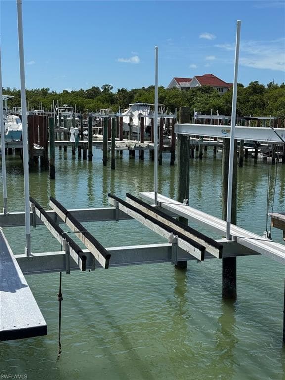 935 Whiskey Creek DR, MARCO ISLAND FL 34145-30