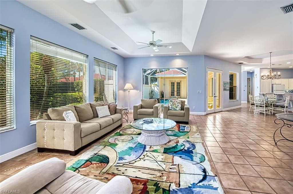 15100 Ports of Iona DR W-22