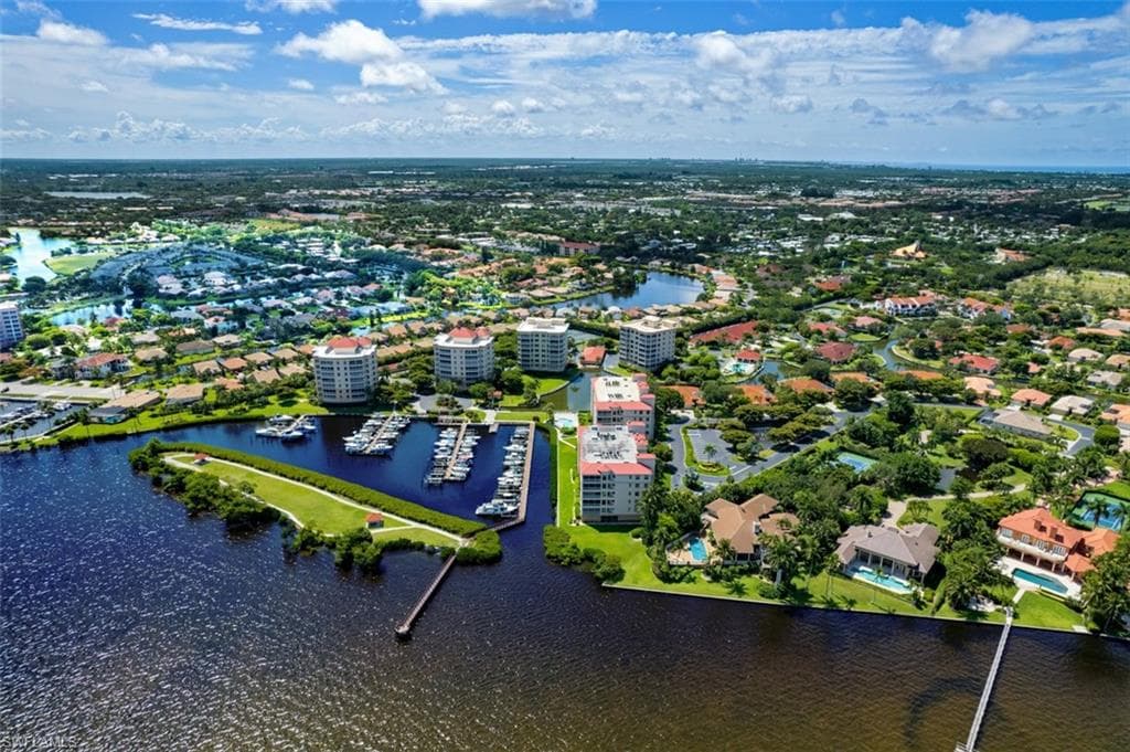 15100 Ports of Iona DR W-6