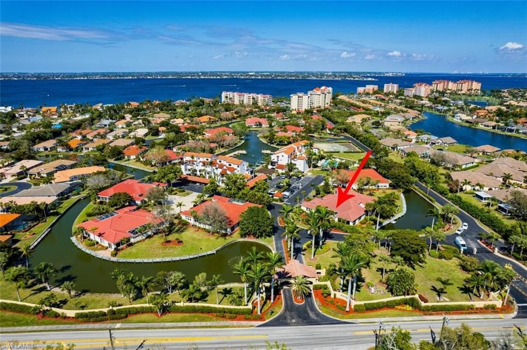 15100 Ports of Iona DR W-4