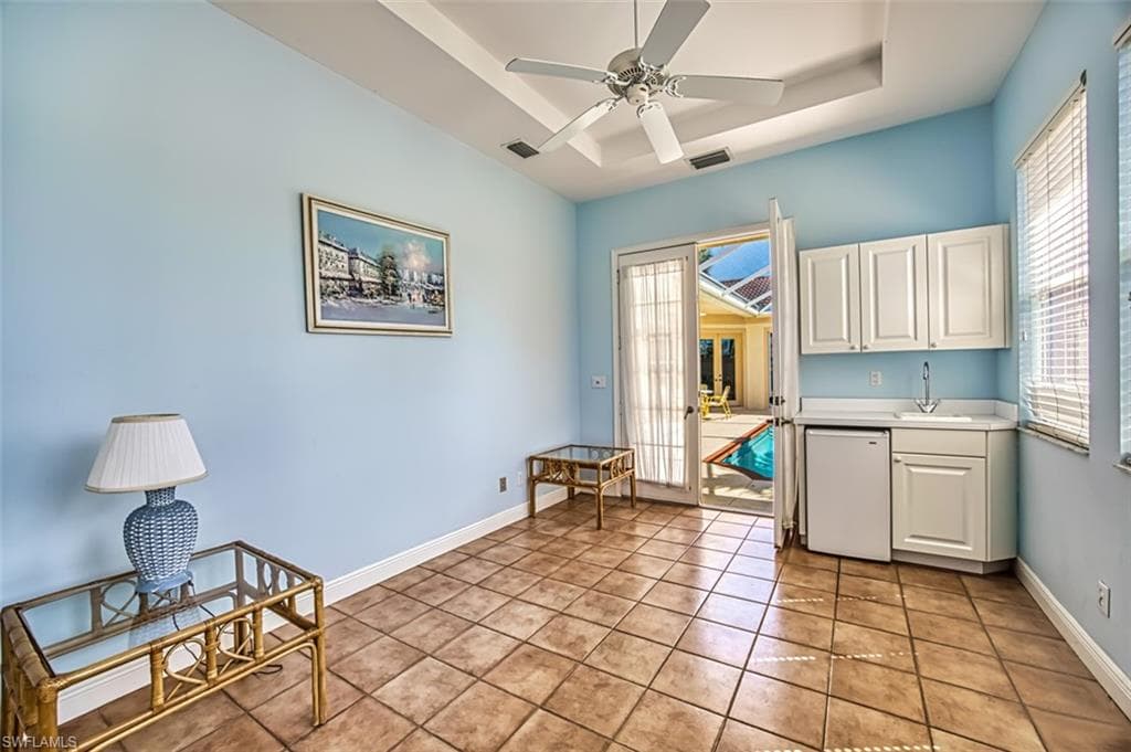 15100 Ports of Iona DR W-14