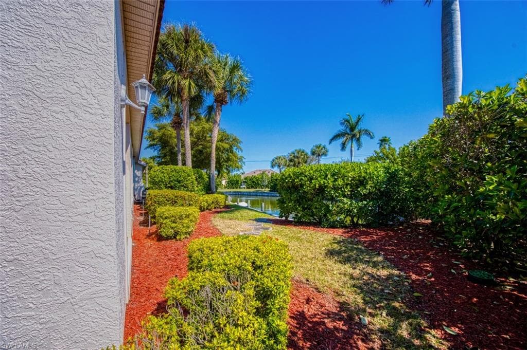 15100 Ports of Iona DR W-39