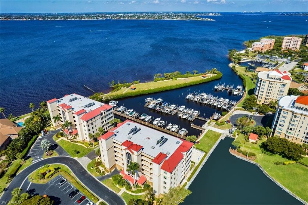 15100 Ports of Iona DR W-7