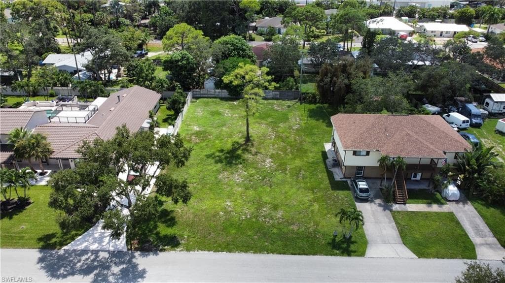 9090 Carolina ST, BONITA SPRINGS FL 34135-5