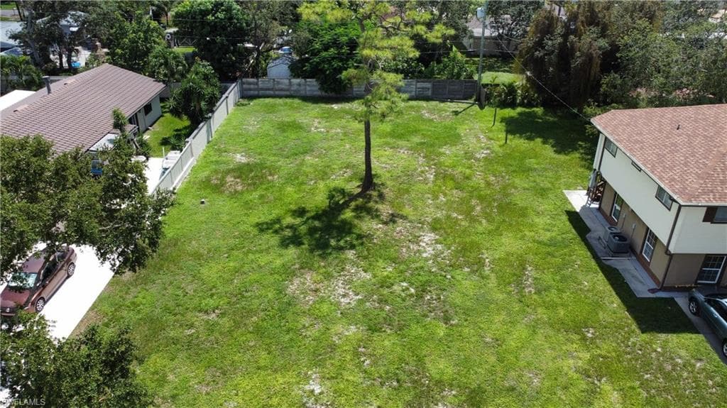 9090 Carolina ST, BONITA SPRINGS FL 34135-3